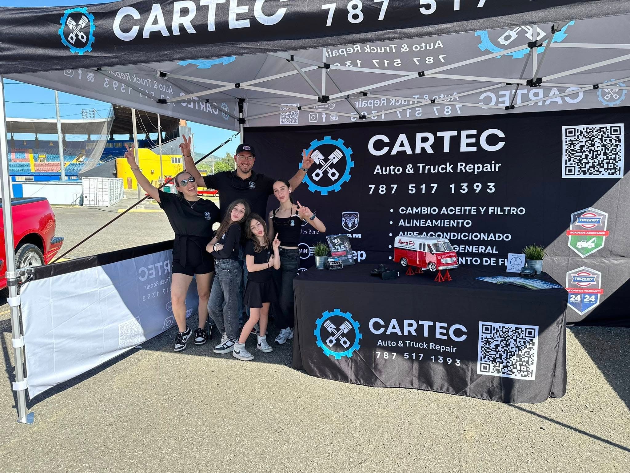 The CARTEC team and family